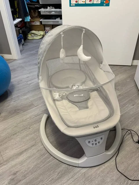 Детские качели Б/У месяц с 4 режимами укачивания - Товары для детей в Краснодар