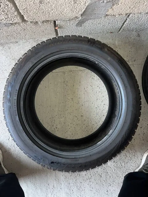 Зимняя резина 255/45R19 - Авто в Краснодар