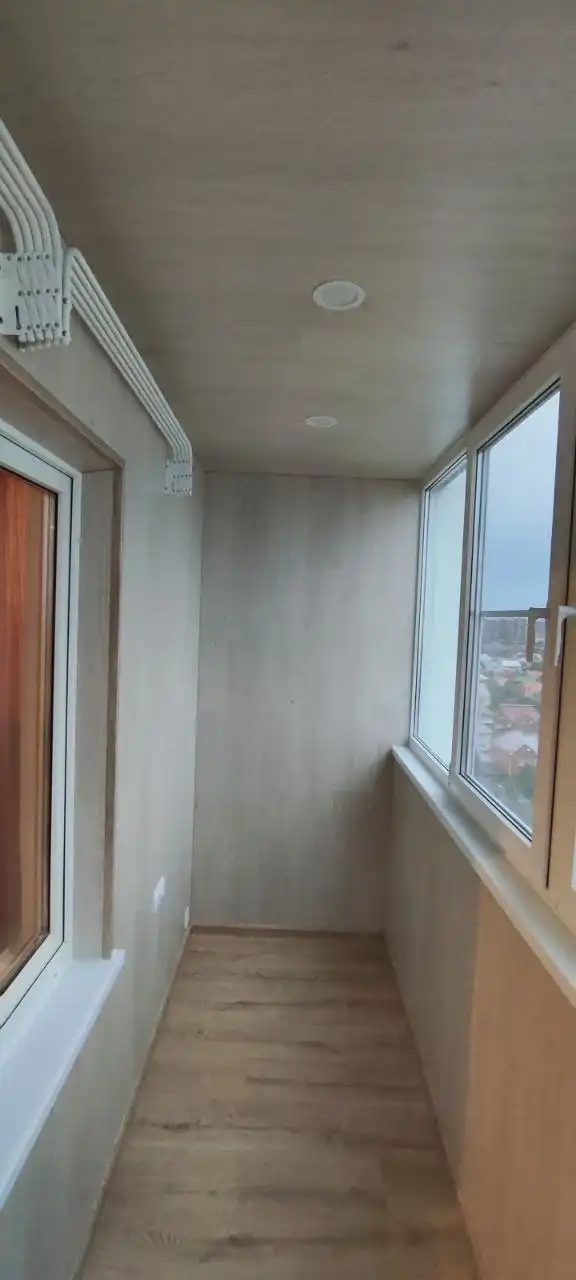 Остекление, утепление и отделка балконов и лоджий