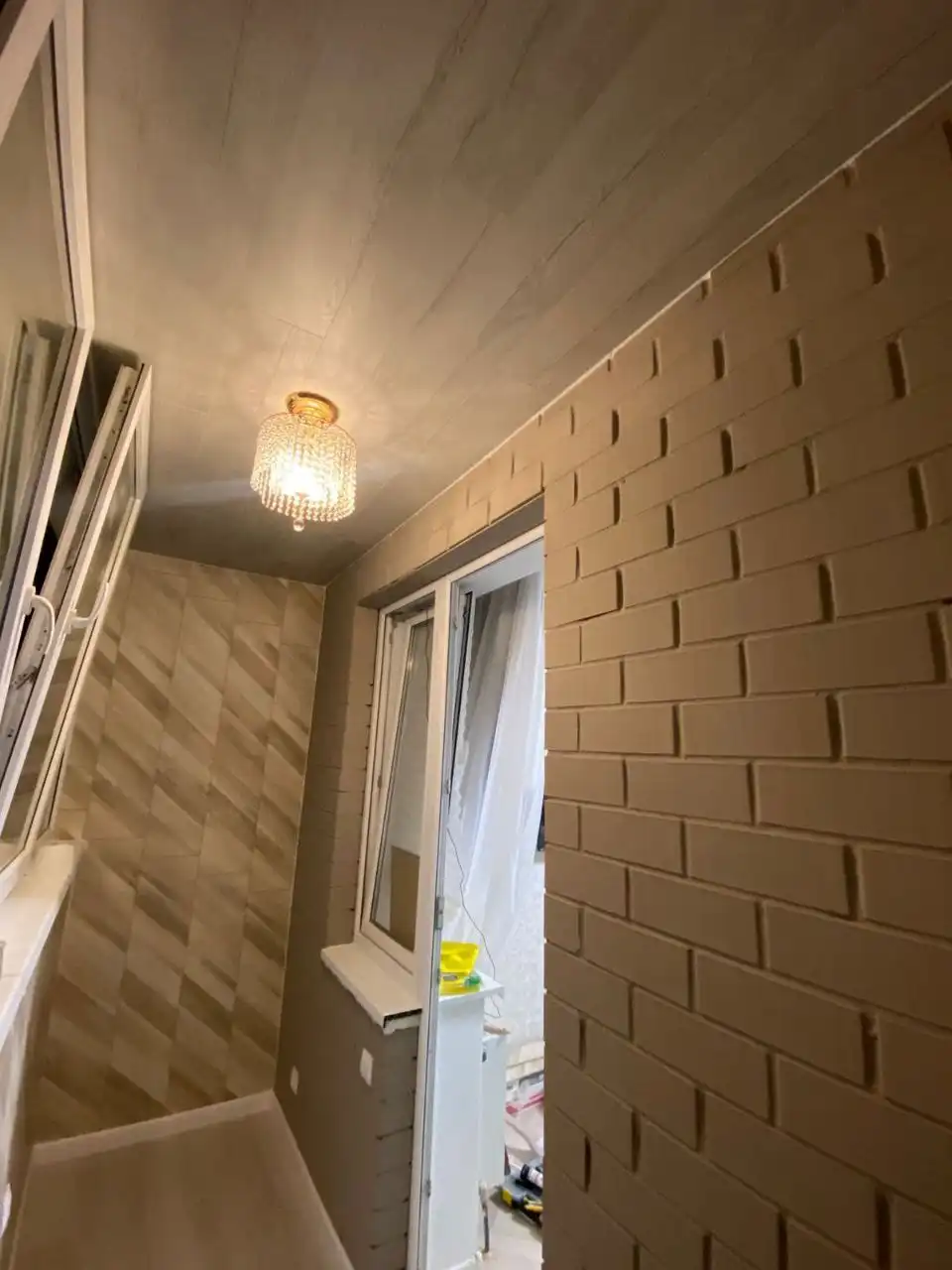 Остекление, утепление и отделка балконов и лоджий