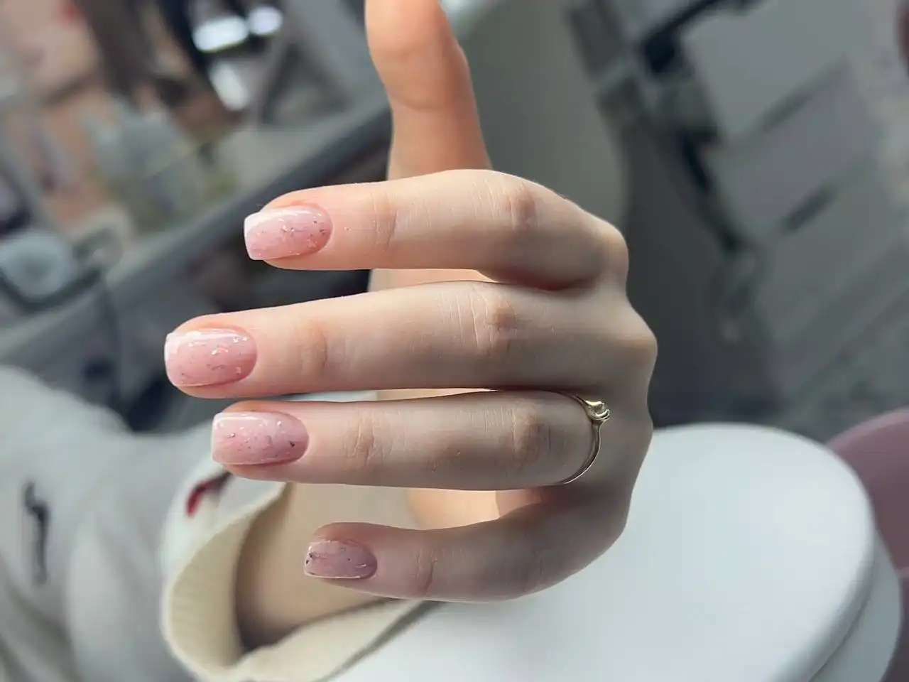 Салон БИСЕР в Торговом центре West Mall