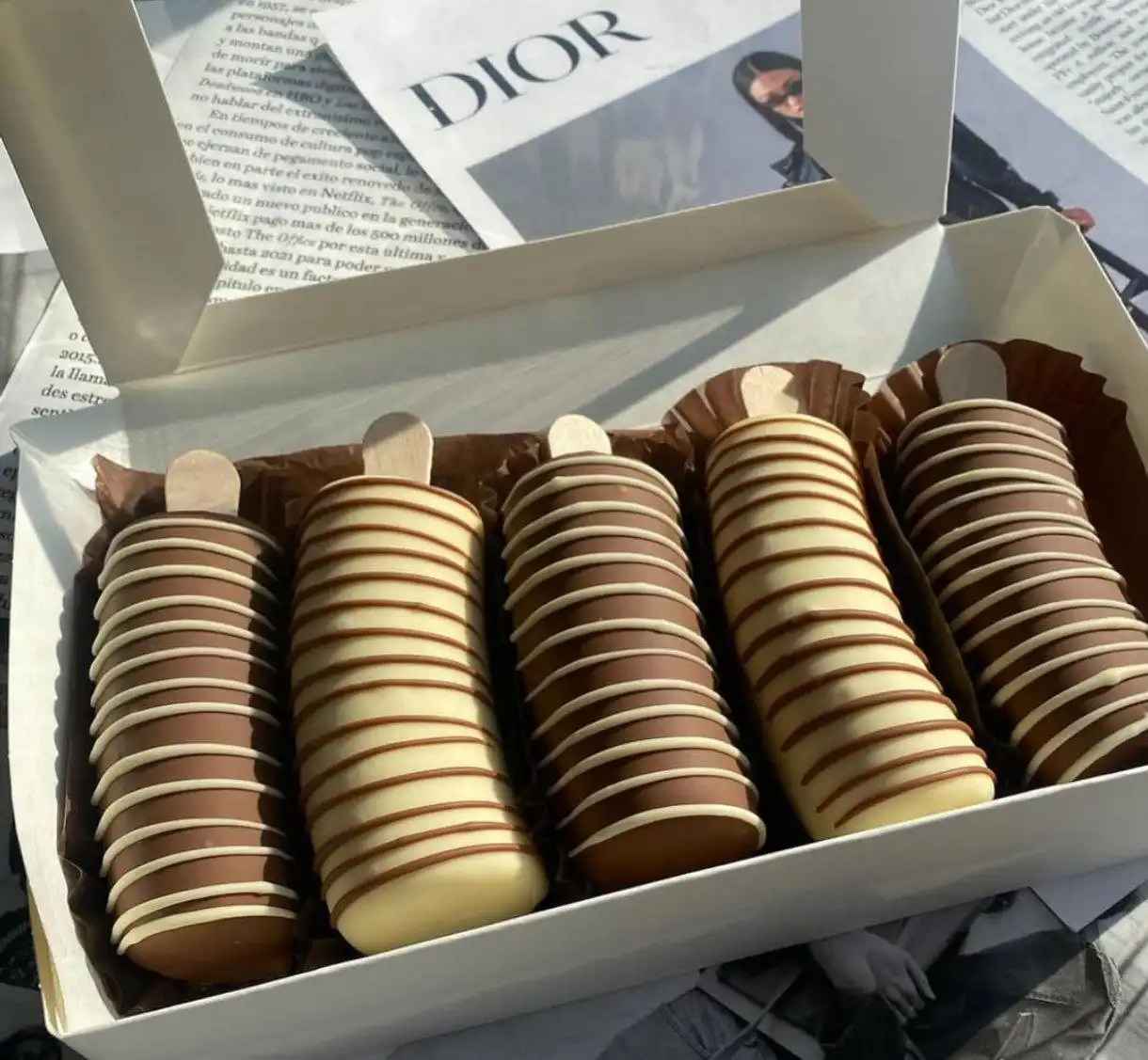 Наборы клубники и бананов в шоколаде с доставкой в Краснодаре