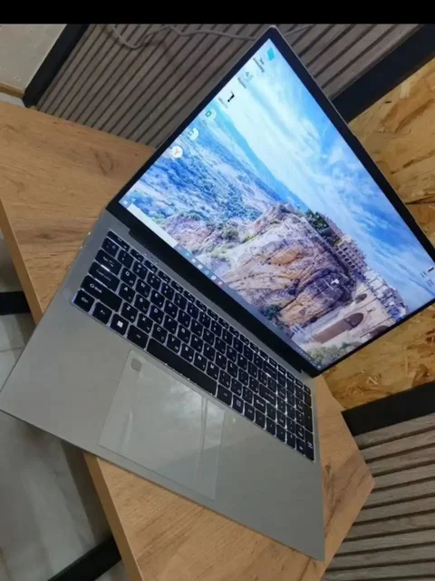 Продам ноутбук и часы Samsung - Электроника в Краснодар