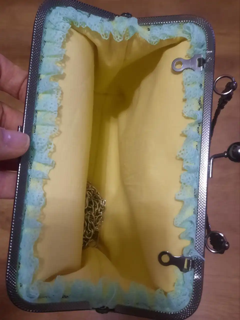 Сумка фермуар ручная работа с вышивкой - Аксессуары (Одежда) в Краснодар