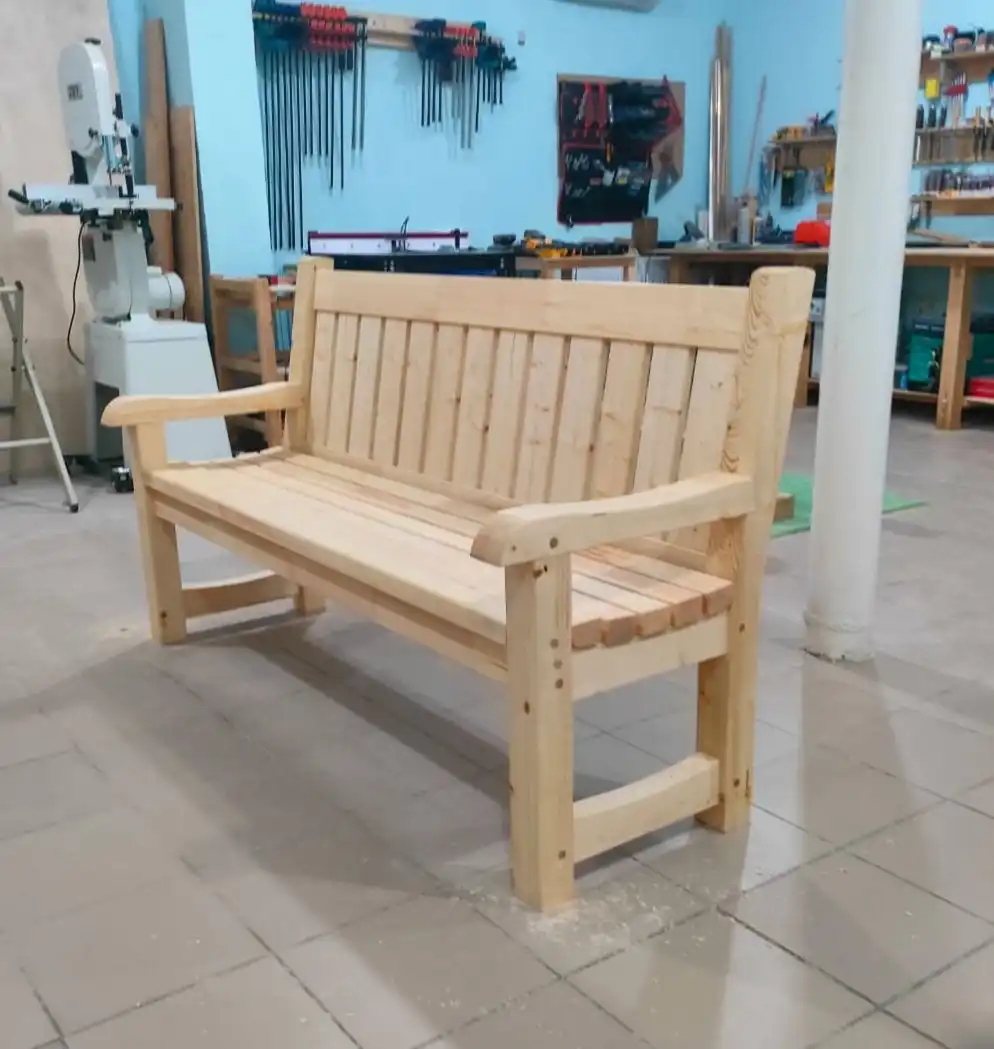 Производство изделий из клееного или массива бруса сосны и лиственницы - Производство и обработка древесины (Услуги) в Краснодар