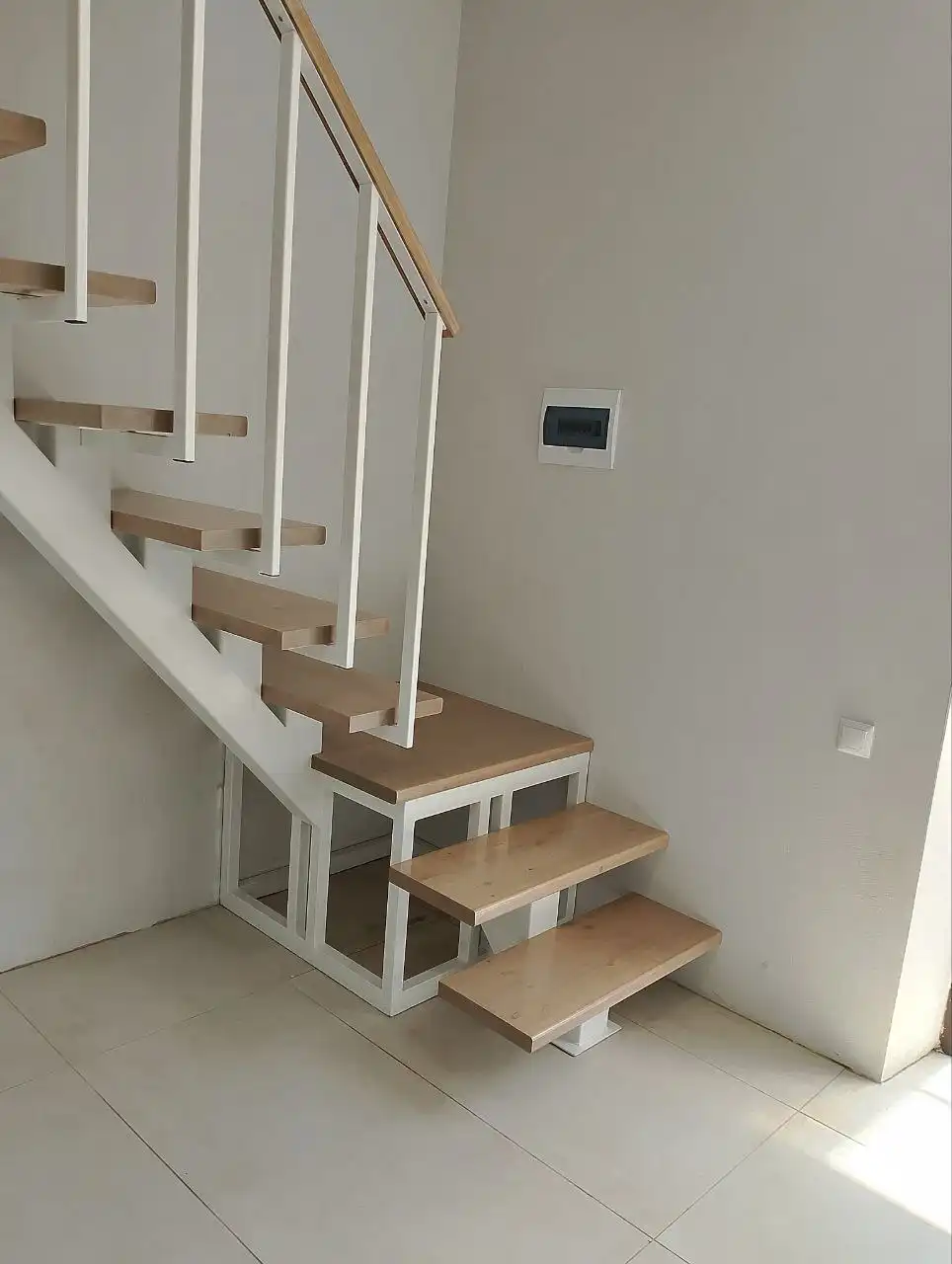 Изготовление и монтаж лестниц - Строительство и ремонт (Услуги) в Краснодар