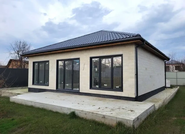 Недвижимость в поселке Новый 94м2 с участком - Квартиры, Парковка в Краснодар