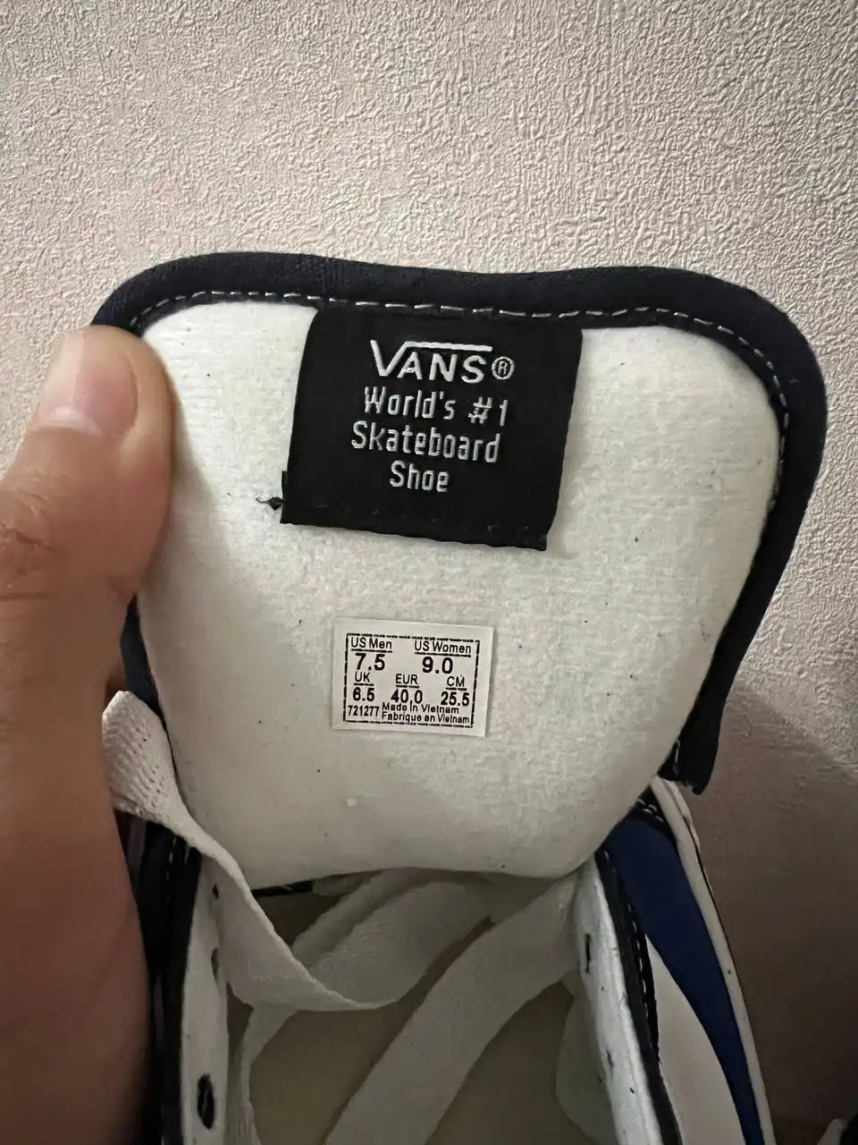 Новые кроссовки VANS размер 40 - Обувь (Одежда) в Краснодар