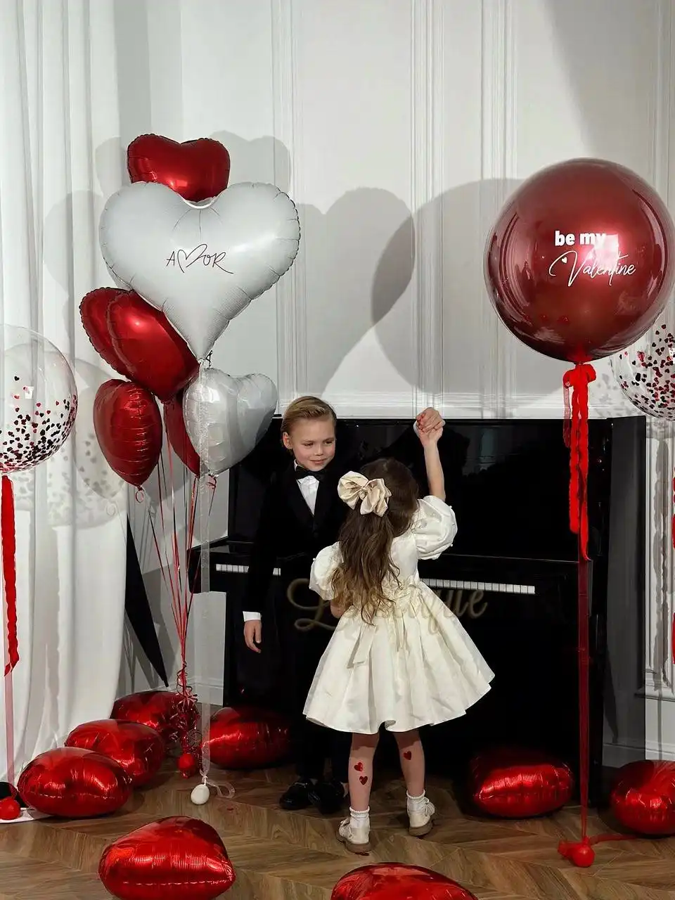 Стильные композиции из воздушных шаров к 14 февраля - Оформление праздников (Услуги) в Краснодар
