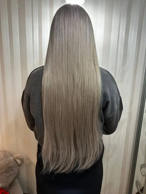 Мастер по капсульному наращиванию волос ищет моделей - Продажа в Краснодар