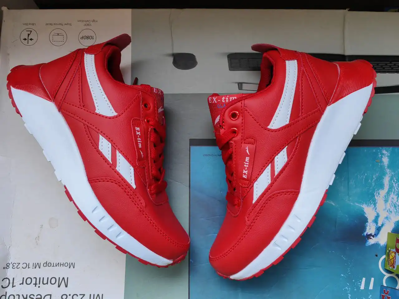 Женские кроссовки новые 36 размер - Обувь (Одежда) в Краснодар