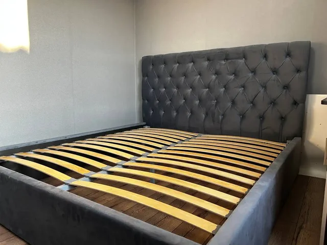 Продается новая двуспальная кровать с мягким изголовьем - Холодильники в Краснодар