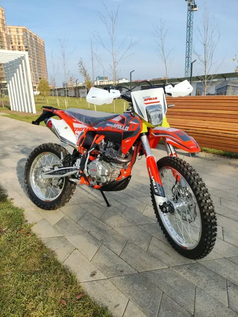 Продажа нового эндуро мотоцикла 300 кубов - Автобусы в Краснодар