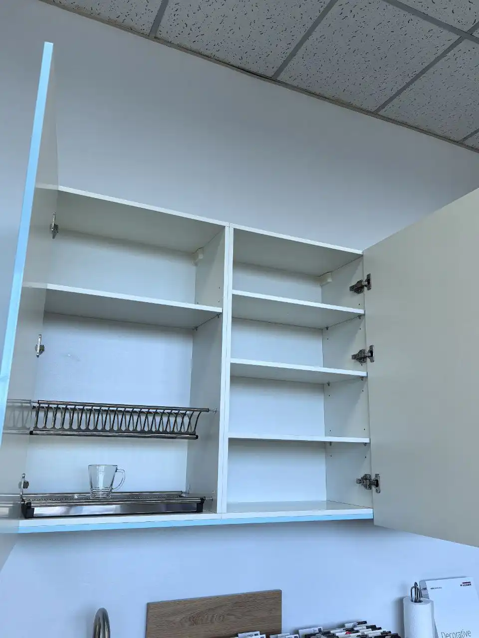 Продаётся выставочный образец кухни - Кухни (Для дома и дачи) в Краснодар