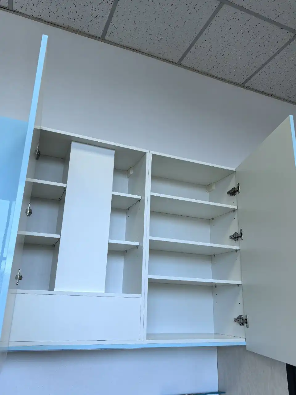 Продаётся выставочный образец кухни - Кухни (Для дома и дачи) в Краснодар