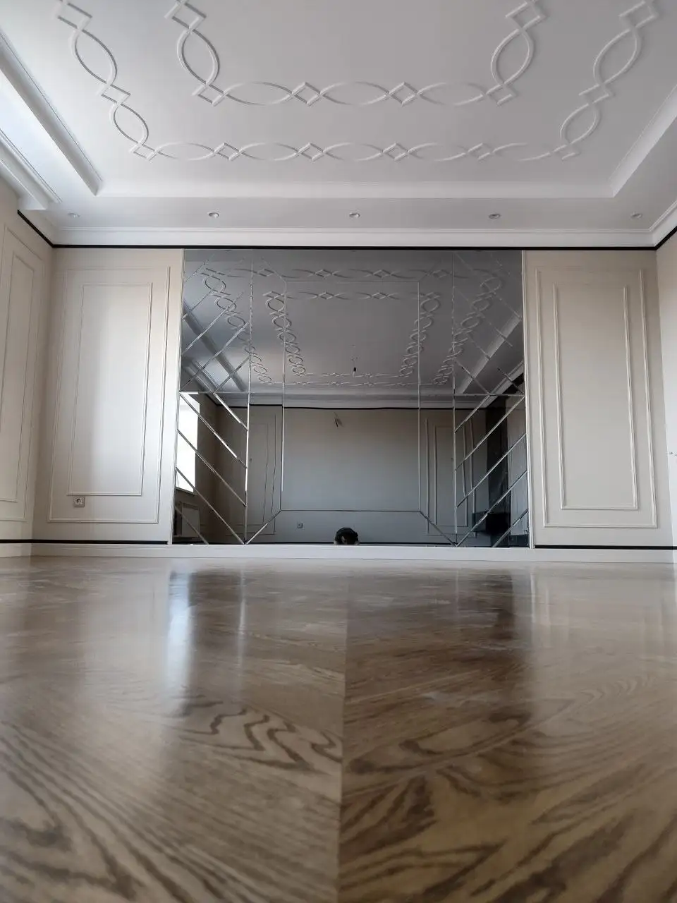 Укладка ламината, паркетной доски, кварц винила - Ремонт и строительство (Услуги) в Краснодар