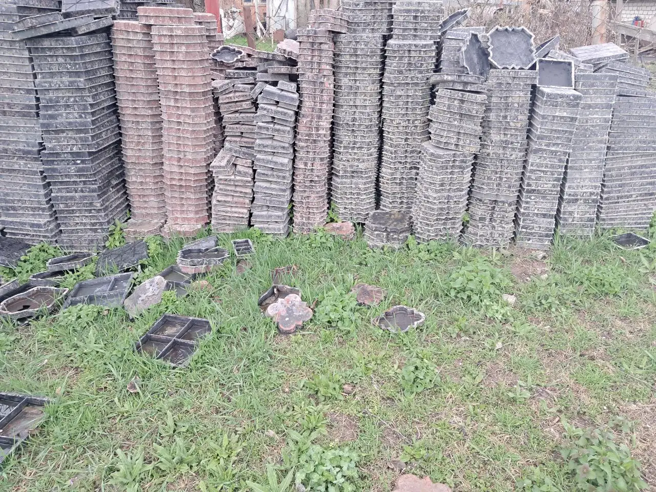 Продам б/у формы для тротуарной плитки - Формы для тротуарной плитки (Готовый бизнес и оборудование) в Краснодар