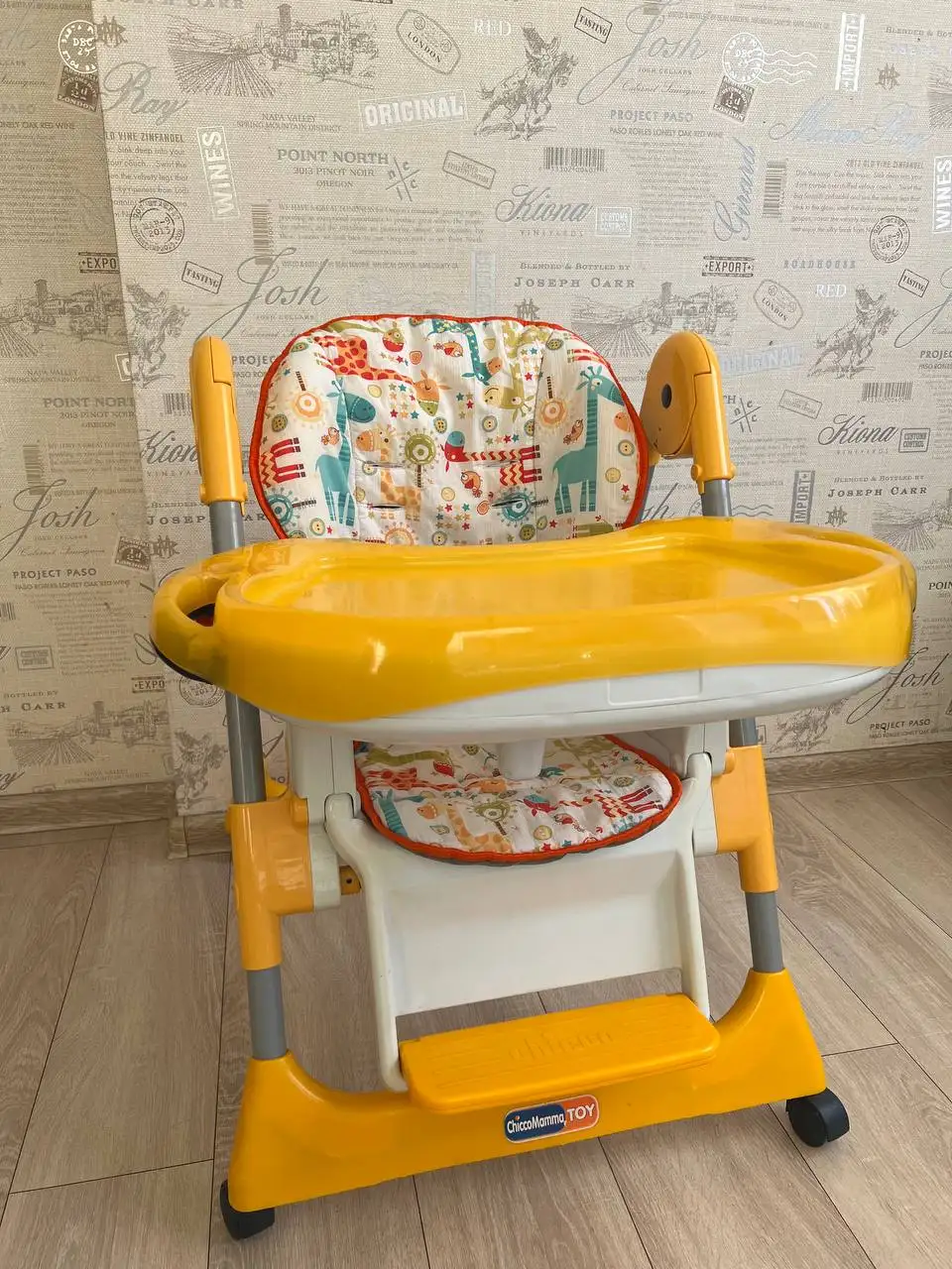 Детские товары: кроватка, стульчик, электрокачели, фитбол, подушка, каталка - Товары для детей в Краснодар