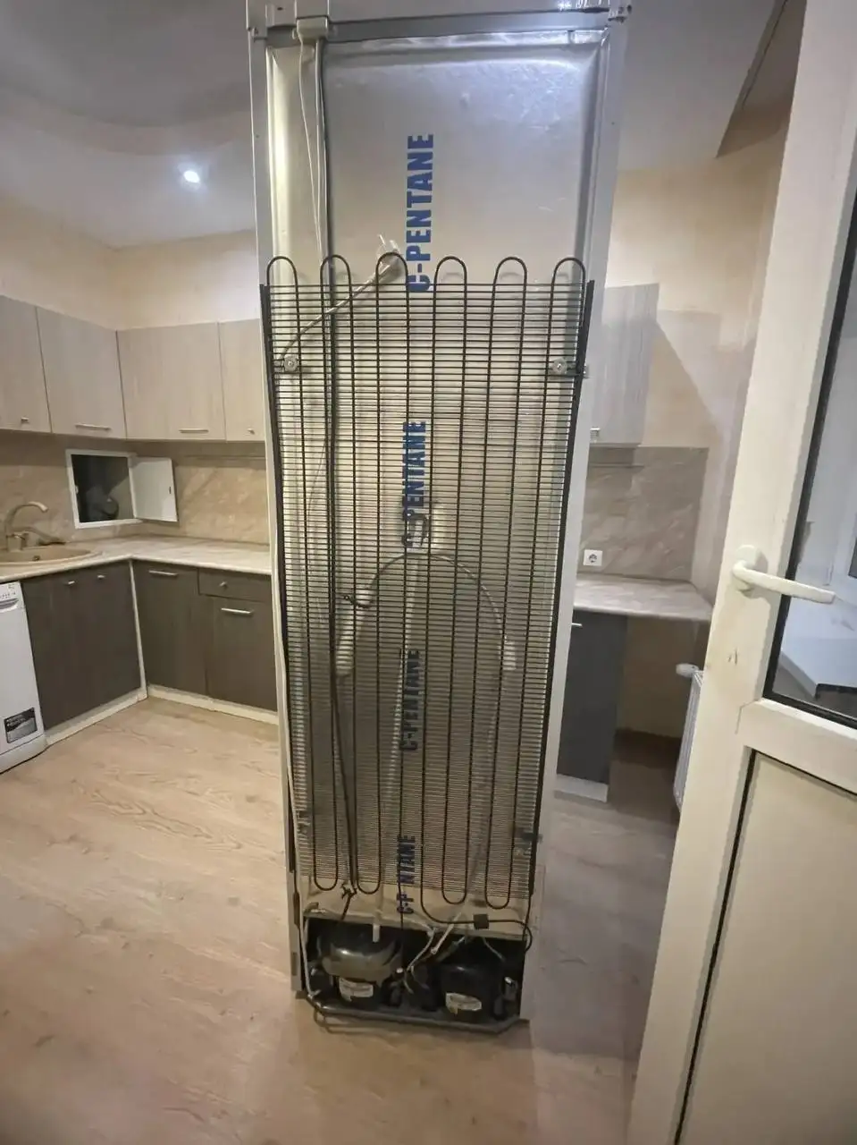 Продажа холодильника и стиральной машины - Барахолка в Краснодар