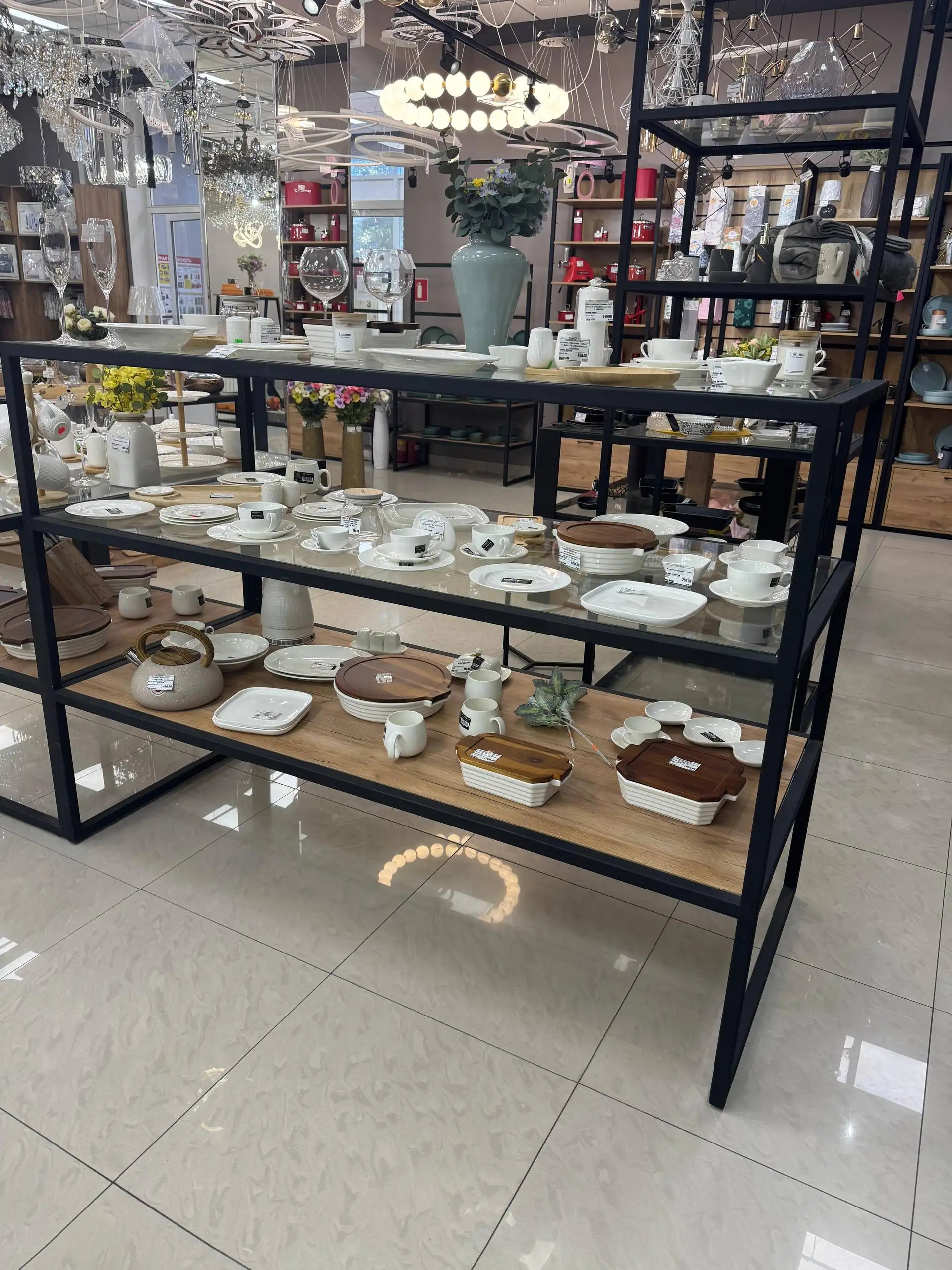 Витринное оборудование с переставными полками - Торговое оборудование (Готовый бизнес и оборудование) в Краснодар