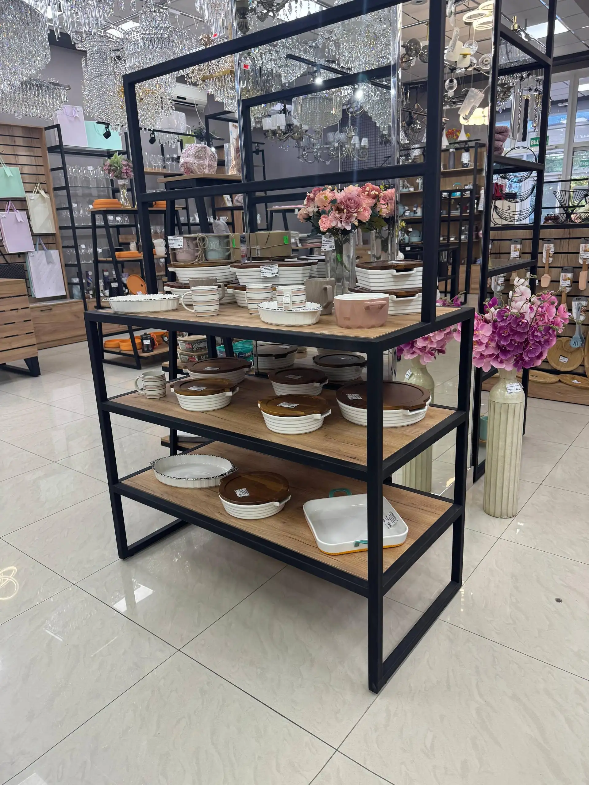 Витринное оборудование с переставными полками - Торговое оборудование (Готовый бизнес и оборудование) в Краснодар