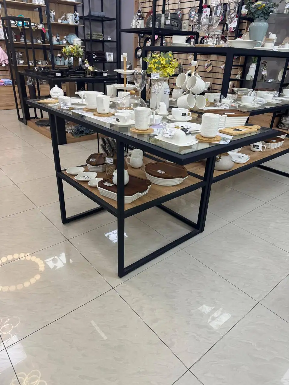 Витринное оборудование с переставными полками - Торговое оборудование (Готовый бизнес и оборудование) в Краснодар