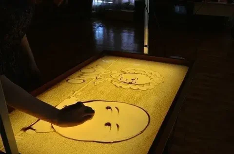 Видеопоздравления с песочной анимацией - Обучение красоте в Краснодар