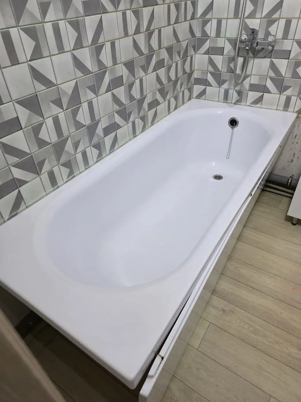 Продам акриловую ванну - Сантехника (Для дома и дачи) в Краснодар