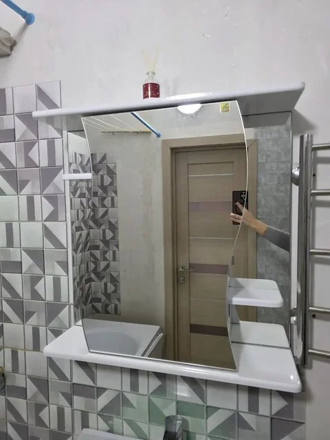 Продам б/у зеркало-шкаф с подсветкой - Шторы и жалюзи в Краснодар