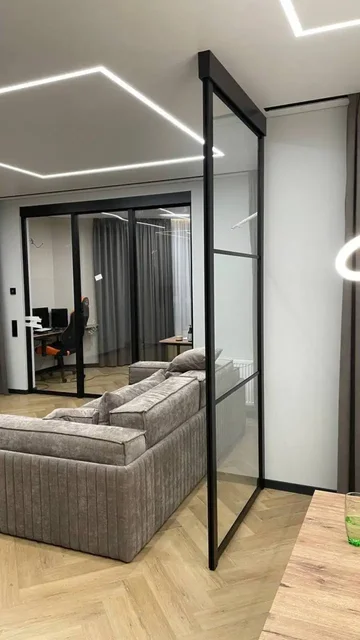 Изготовление конструкций из закалённого стекла на заказ - Бытовые услуги в Краснодар