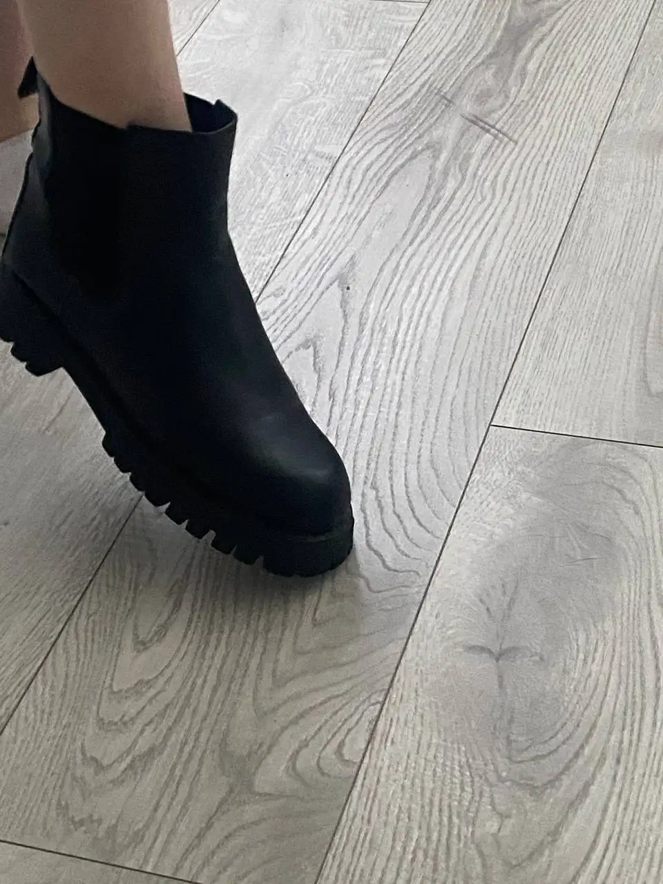 Отдам 4 пары обуви 40 размер - Обувь (Одежда) в Краснодар