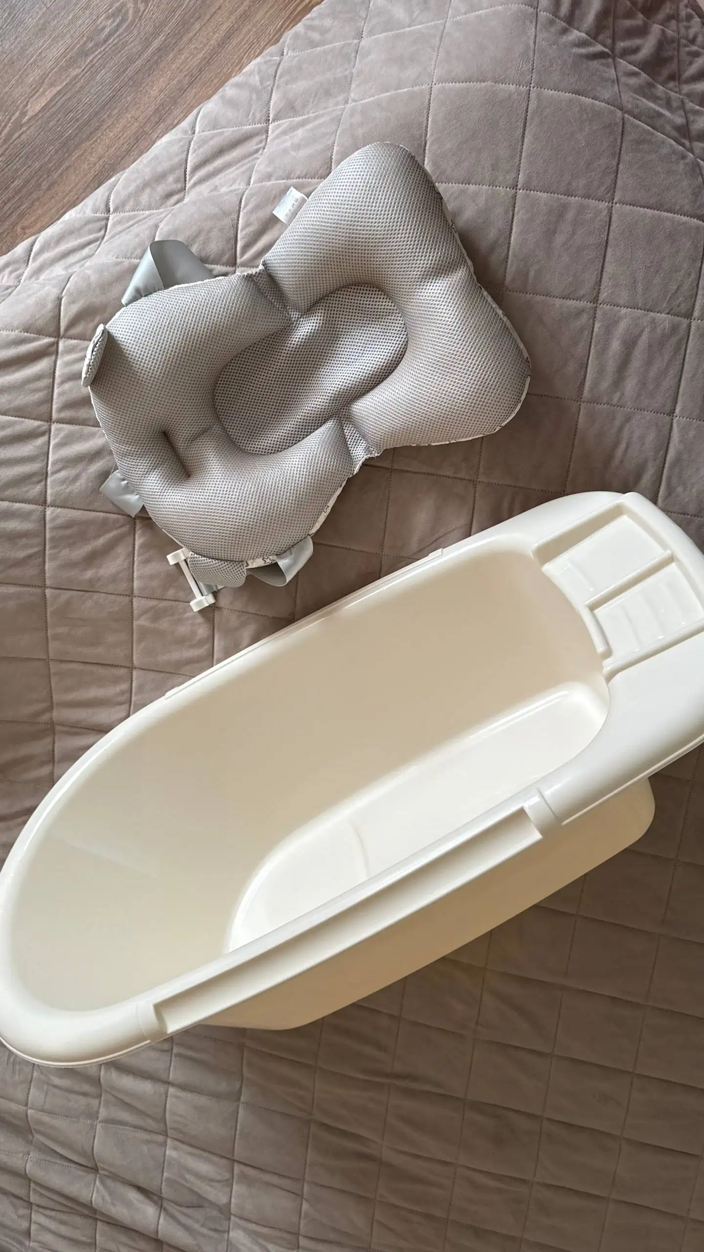 Детская ванночка 0+ с матрасиком - Товары для детей в Краснодар