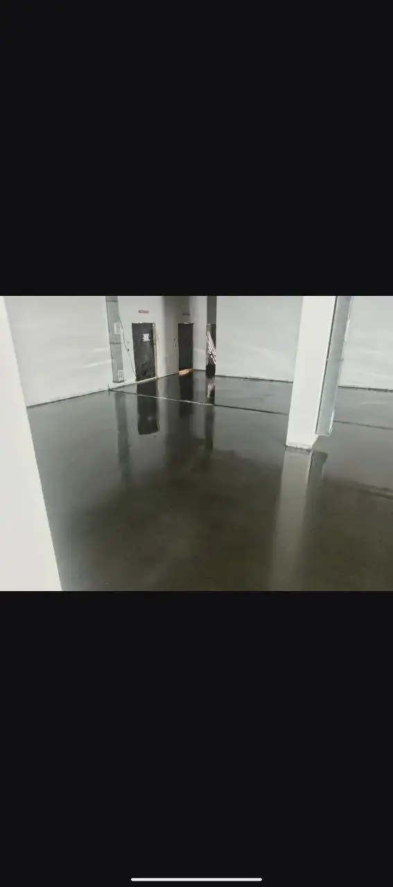 Промышленные полы и покрытия для ангаров и дворов - Строительные услуги (Услуги) в Краснодар