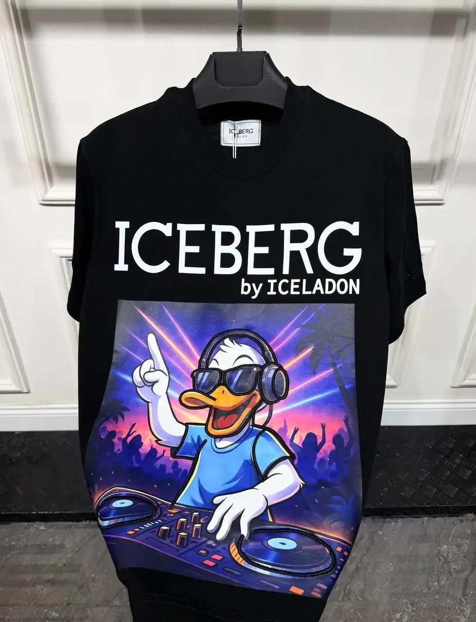 Эксклюзивные футболки премиум-качества от бренда Iceberg - Футболки (Одежда) в Краснодар