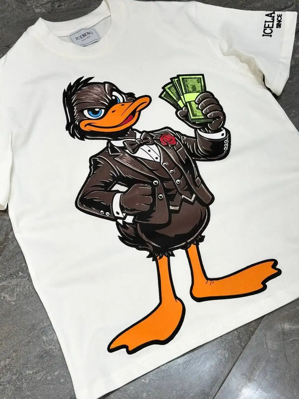 Эксклюзивные футболки премиум-качества от бренда Iceberg - Футболки (Одежда) в Краснодар