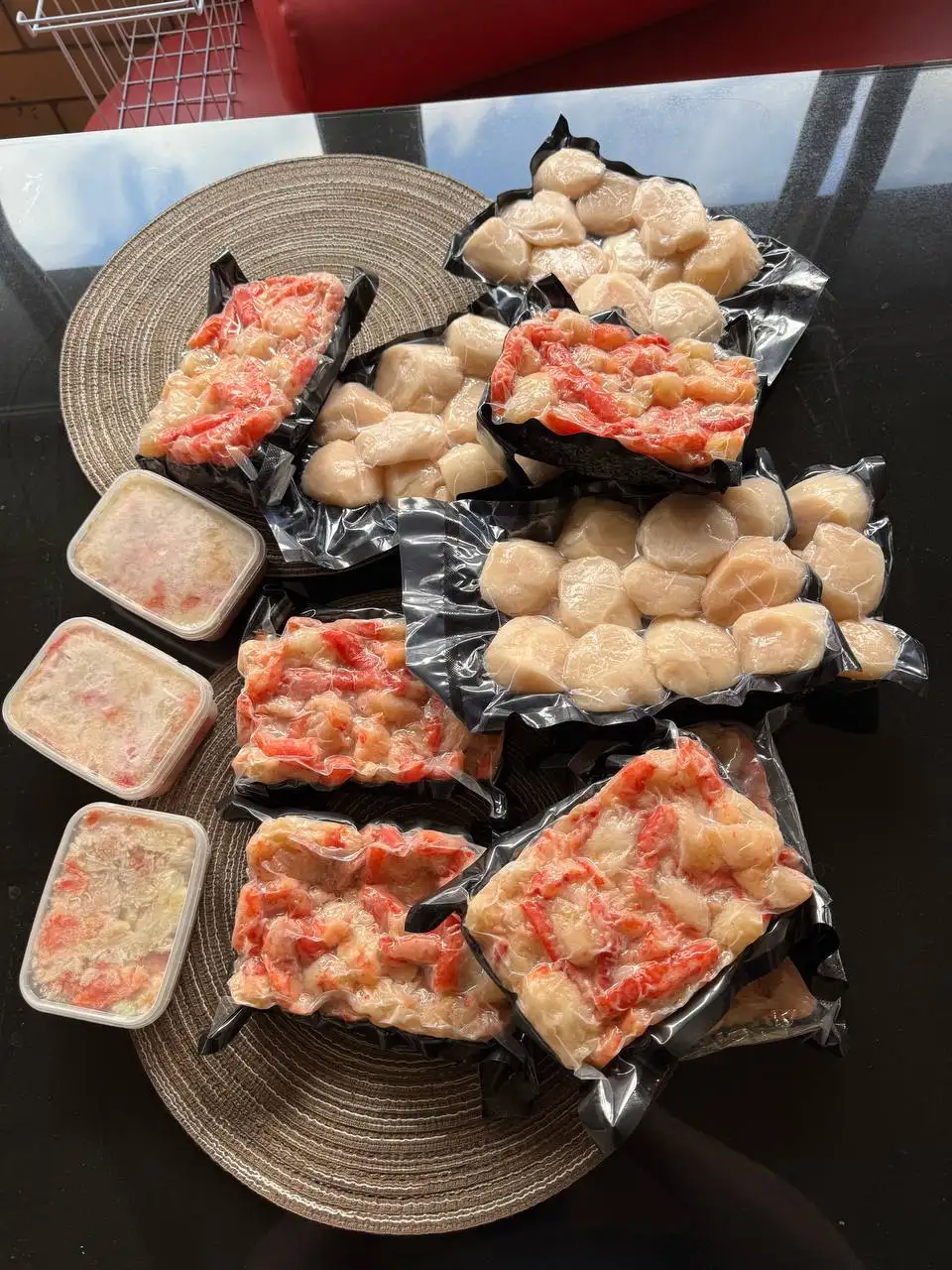 Продажа морепродуктов: мясо краба, гребешок, икра кеты - Продукты питания (Барахолка) в Краснодар