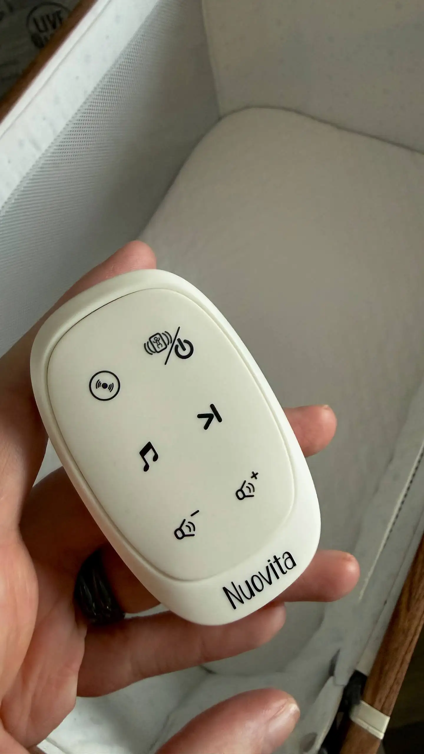 Приставная кроватка-колыбель Nuovita Accanto Quadro 2 в 1 с автоукачиванием - Кроватки и манежи (Товары для детей) в Краснодар