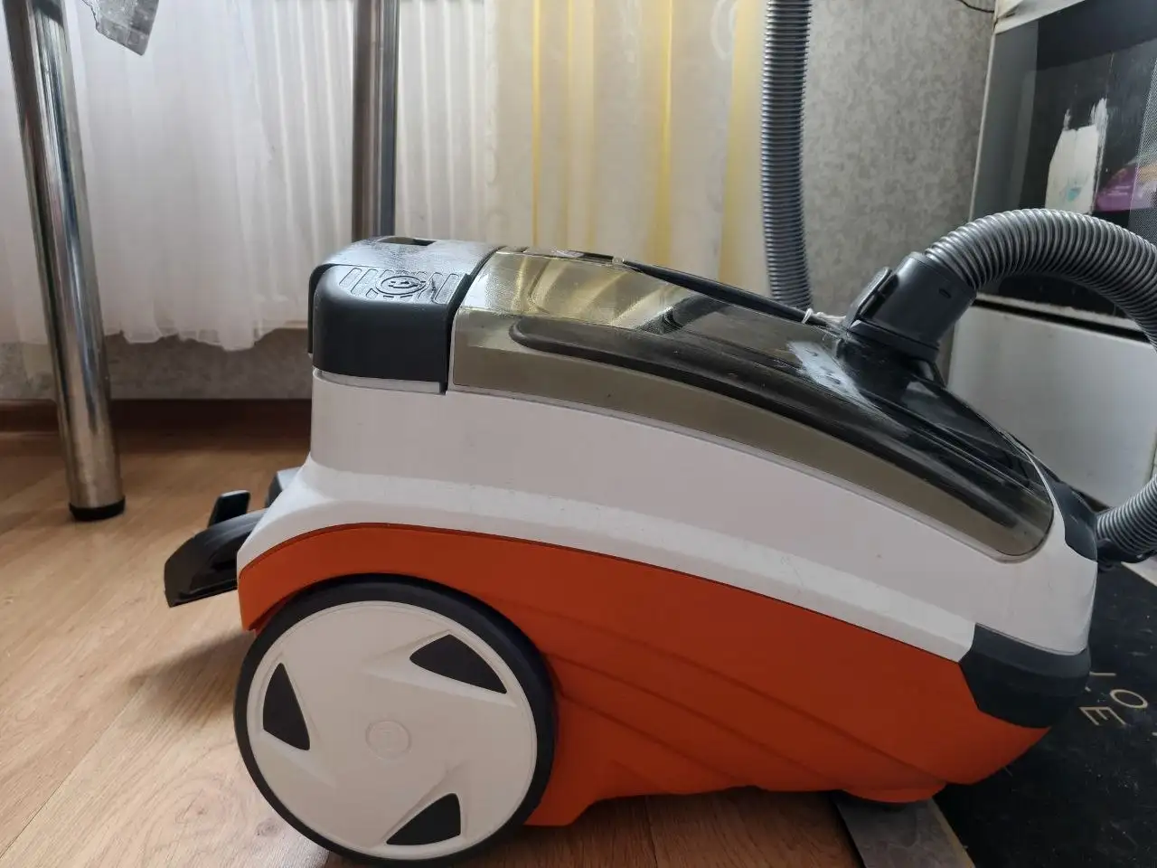 Продам пылесос Томас - Техника для дома (Для дома и дачи) в Краснодар