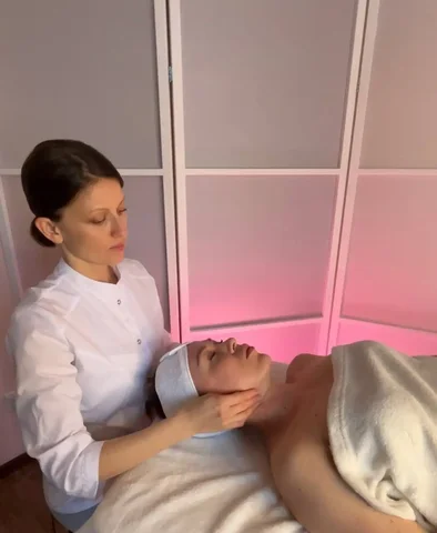 Ищу моделей для отработки массажа лица - Маникюр и педикюр в Краснодар