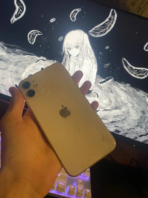 Продам iPhone 11 64 ГБ в Чебоксарах - Электроника в Чебоксары