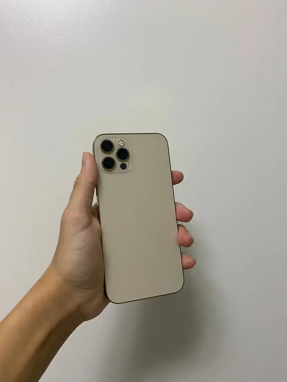 Продажа б/у iPhone 11, 12 mini, 12 pro разных конфигураций - Смартфоны (Электроника) в Чебоксары