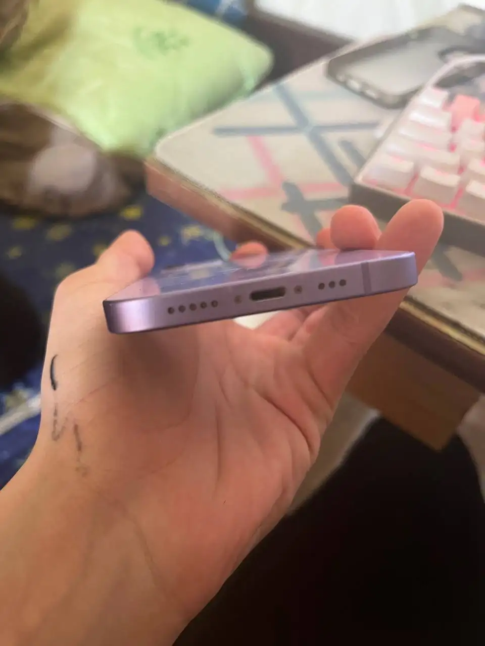 Продам айфон 12 с замененным аккумулятором - Смартфоны (Электроника) в Чебоксары