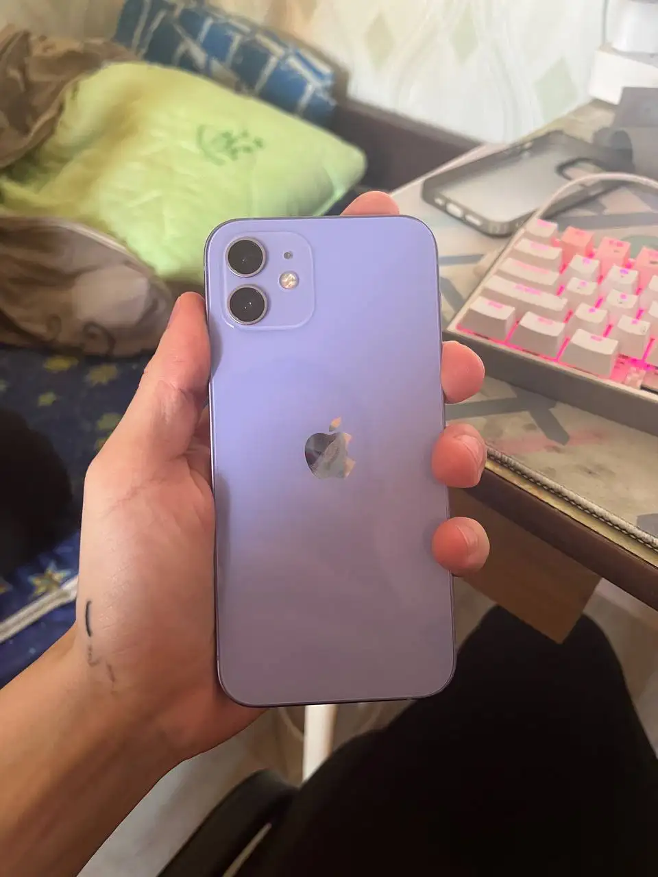 Продам айфон 12 с замененным аккумулятором - Смартфоны (Электроника) в Чебоксары