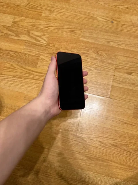 iPhone 12 128GB Product Red с мелкими следами эксплуатации - Фототехника в Чебоксары