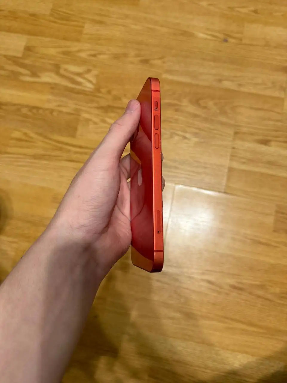 iPhone 12 128GB Product Red с мелкими следами эксплуатации - Смартфоны (Электроника) в Чебоксары