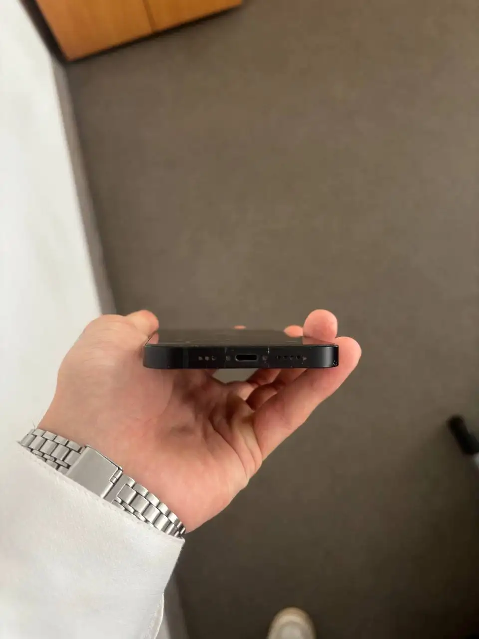 Продам iPhone 13 черный 256 ГБ с повреждениями - Смартфоны и телефоны (Электроника) в Чебоксары