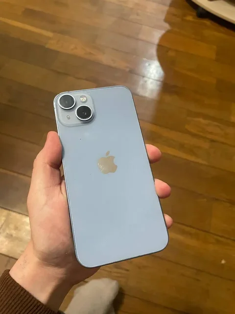 iPhone 14 128gb с царапинами на дисплее - Акустика в Чебоксары