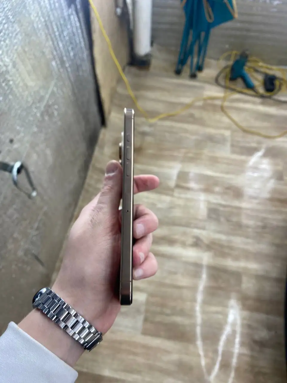 Продажа iPhone 16 Pro Max с замененным OLED экраном - Смартфоны (Электроника) в Чебоксары