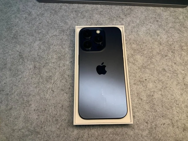 iPhone 15 Pro синий 128 GB как новый с полной комплектацией - Аккумуляторы для телефонов в Чебоксары