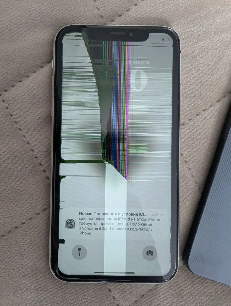 Продажа iPhone XR 64GB и Samsung A06 с неисправными экранами - Смартфоны и телефоны (Электроника) в Чебоксары